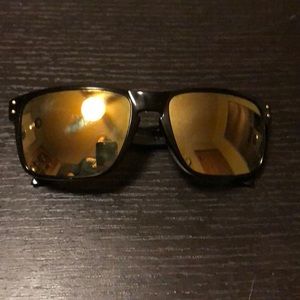AUTHENTIC Oakley Holbrook Shaun White Sunglasses